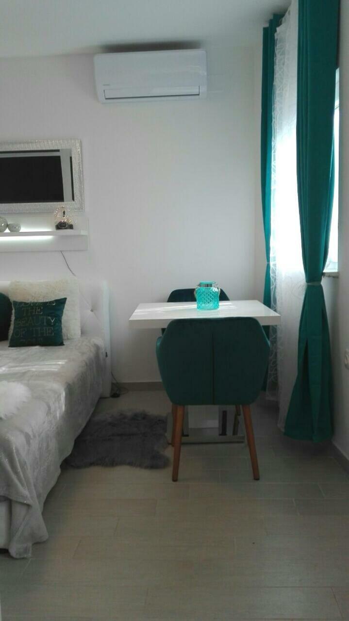 Studio Apartman Vortex Fažana Esterno foto