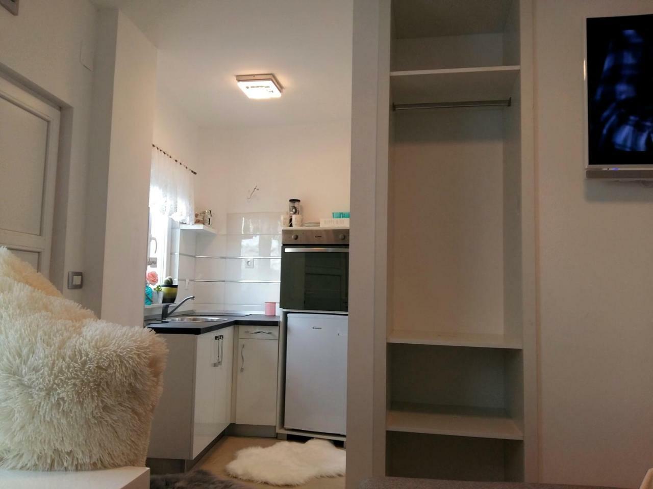 Studio Apartman Vortex Fažana Esterno foto